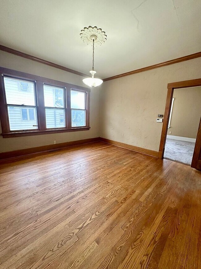 Building Photo - 124 N 43rd St