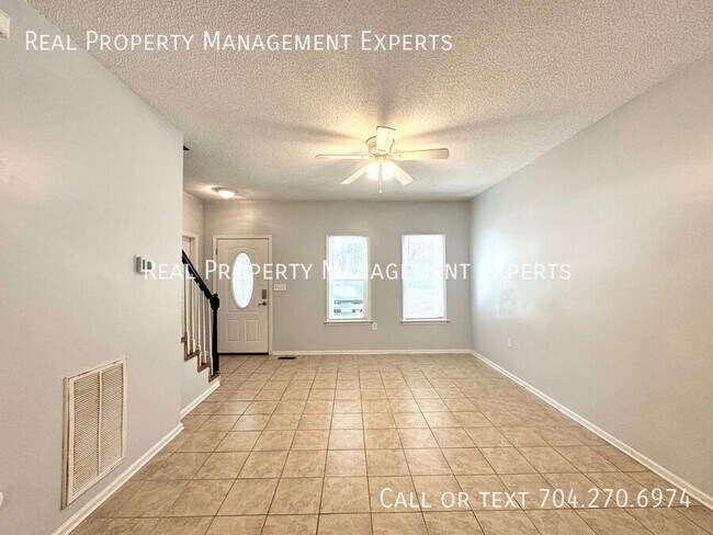 Building Photo - 507 Brookwood St