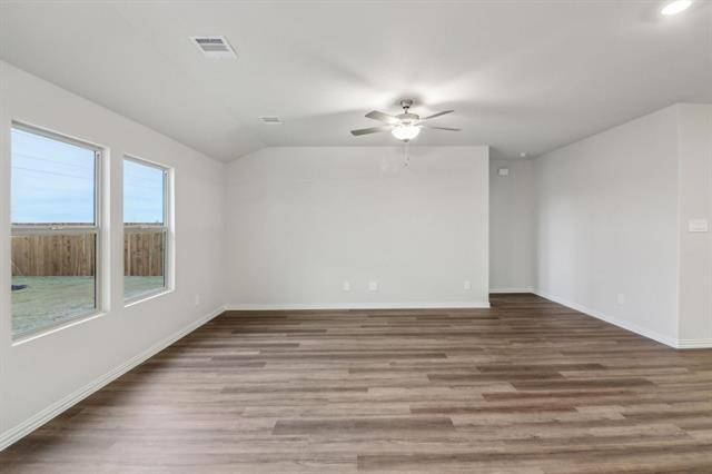 Building Photo - 711 Easthill Dr