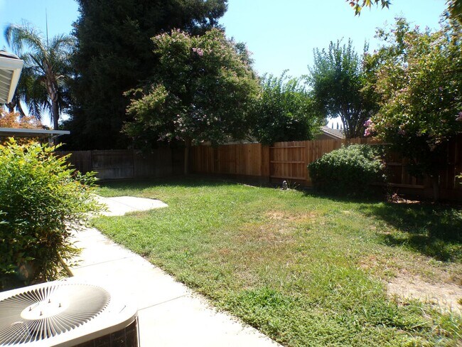 Building Photo - 3308 Chandon Dr