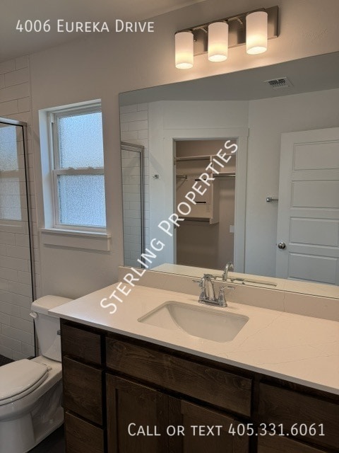 Building Photo - 4006 Eureka Dr
