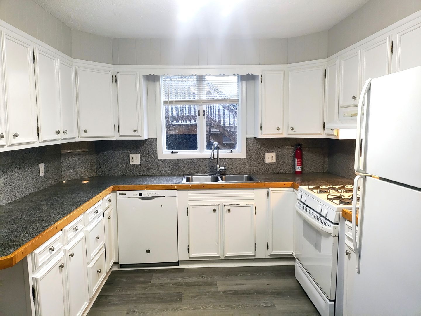 Building Photo - 27 Fremont St