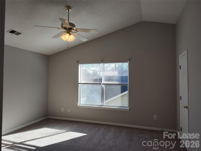 Building Photo - 10000 Dunfries Rd