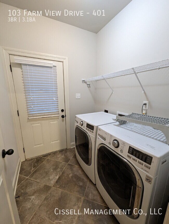 Building Photo - 103 Farm View Dr