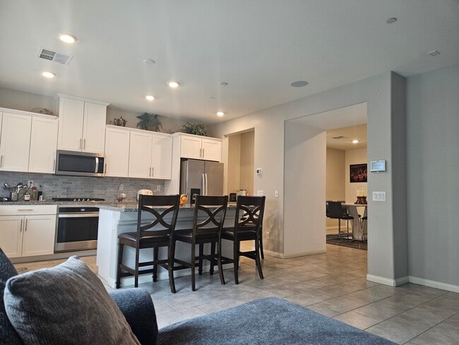 Building Photo - 10754 Hickam Ave