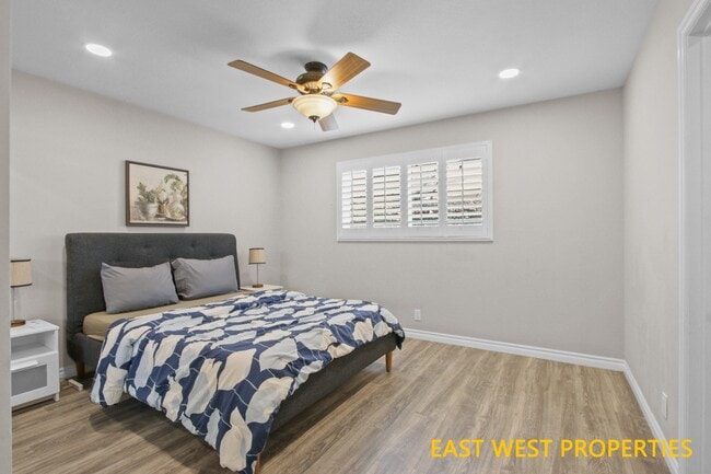 Building Photo - 6942 Santa Rita Ave