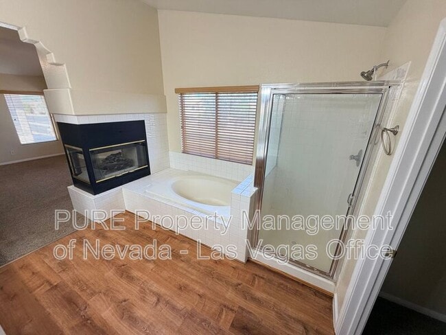 Building Photo - 266 Bluefield Ln