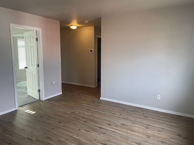 Building Photo - 7433 Spey Dr