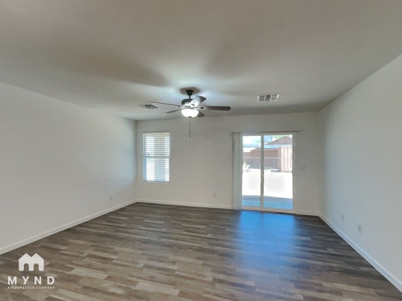 Building Photo - 9770 W Heather Dr