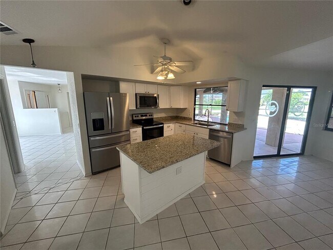 Building Photo - 2093 Rio De Janeiro Ave