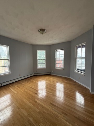 Building Photo - 35 Wolcott St