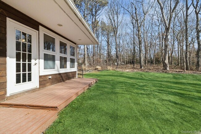 Building Photo - 1 Woodview Way