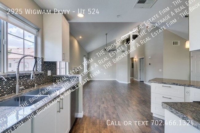 Building Photo - 2925 Wigwam Pkwy