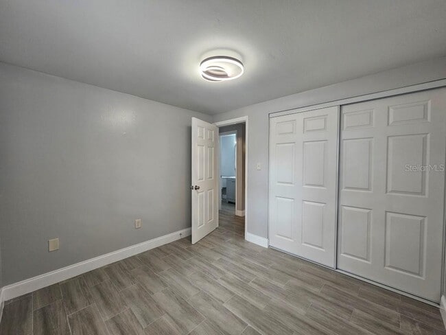 Building Photo - 5322 Pine St