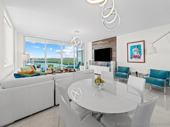 Building Photo - 400 Sunny Isles Blvd