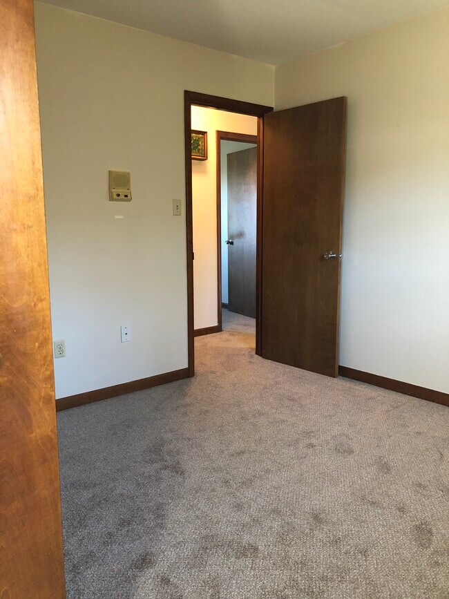 Bedroom #2 - 710 S Mountain Rd