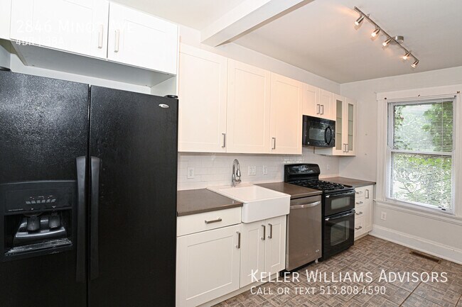 Building Photo - 2846 Minot Ave