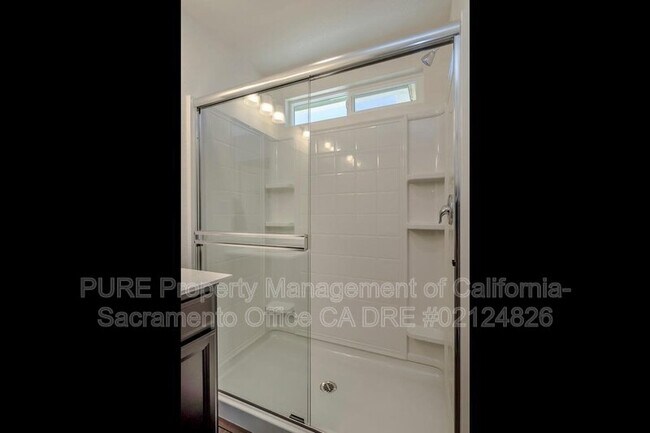 Building Photo - 3192 Mabry Dr