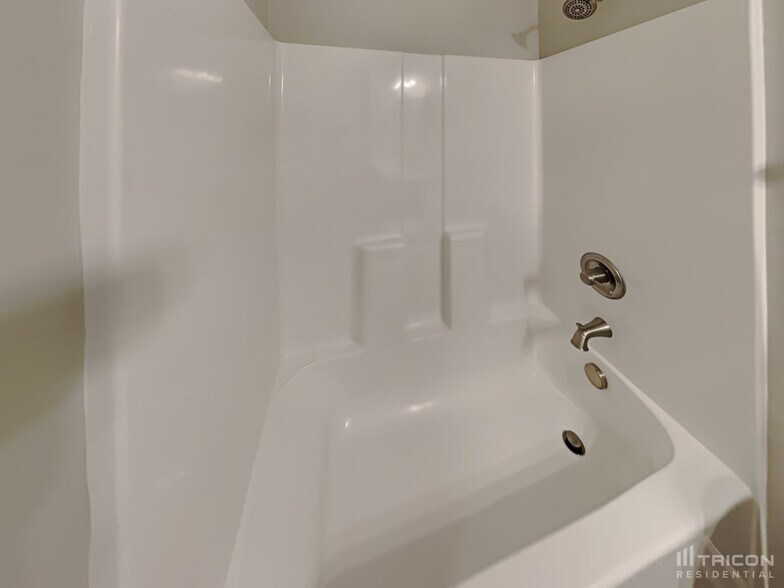 Building Photo - 15 Attucks Ct