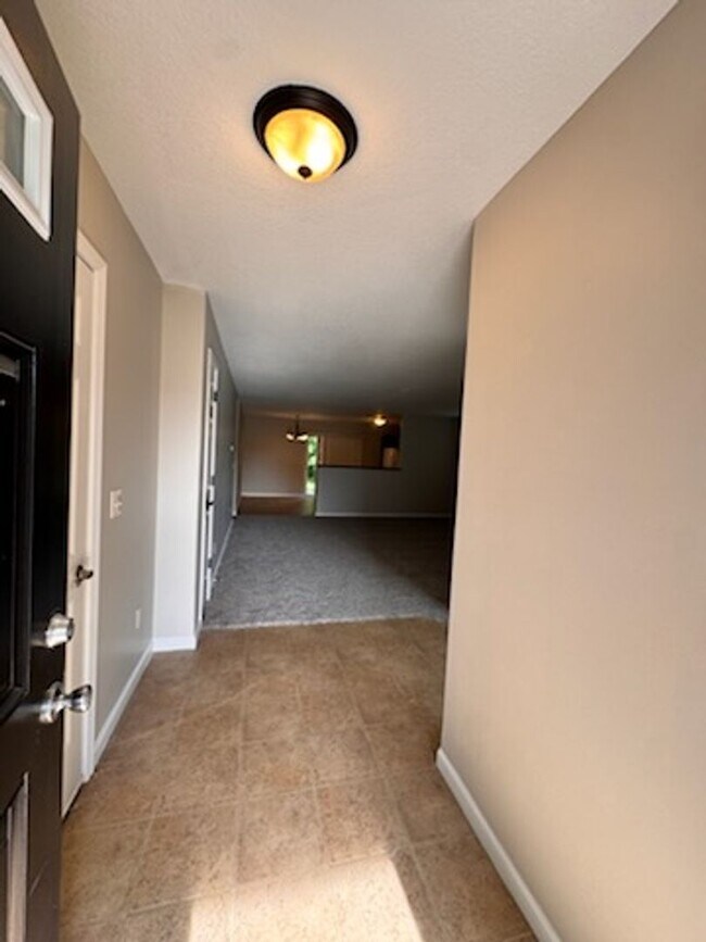 Building Photo - 7521 Haida Way