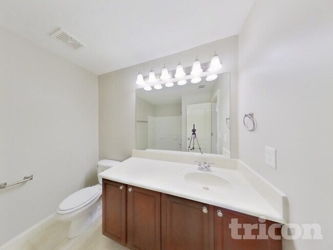 Building Photo - 1004 Abberley Cir