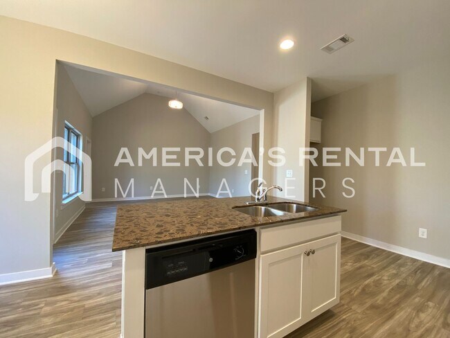 Building Photo - Home for Rent in Brookwood, AL! COMING SOO...
