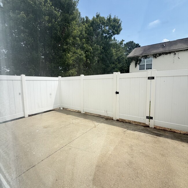 Building Photo - 4235 Dudleys Grant Dr