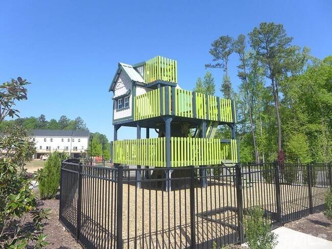 Building Photo - 137 Callowhill Ln