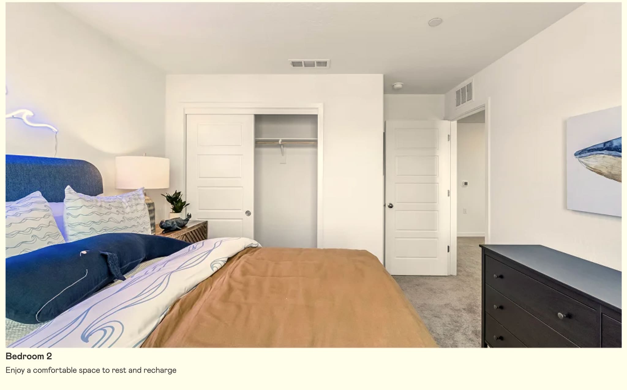 Building Photo - 4446 Buckingham Ave