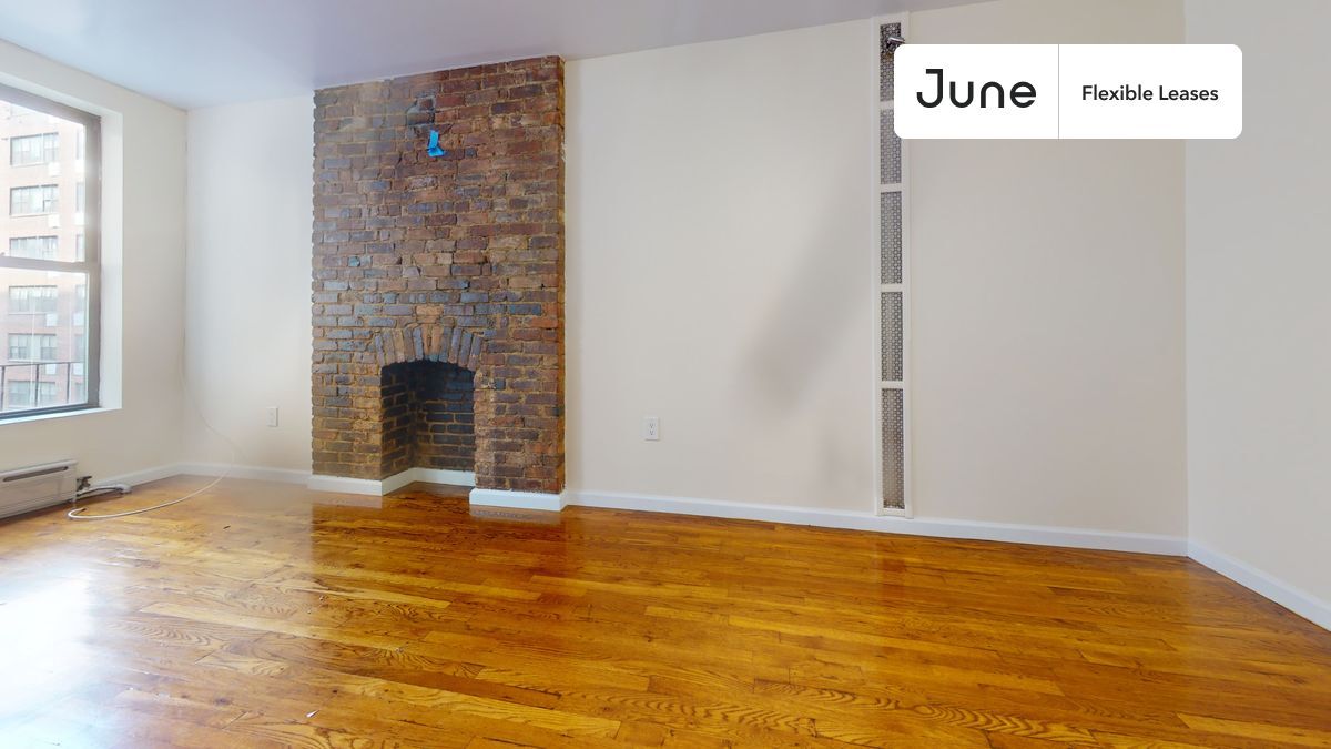 Building Photo - 1365 1st Ave