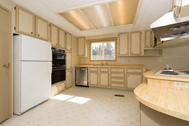 Building Photo - 11811 SE 184th St