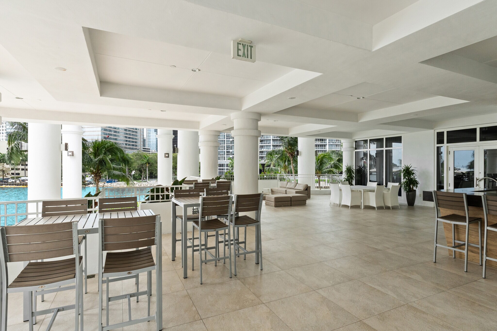 Building Photo - 801 Brickell Key Blvd