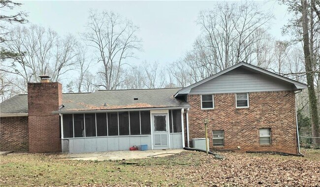 Building Photo - 6593 Katie Ln