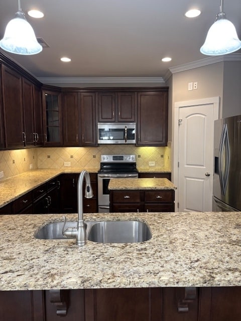 Building Photo - 108 Bellingdon Dr