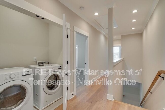 Building Photo - 606 Annex Ave