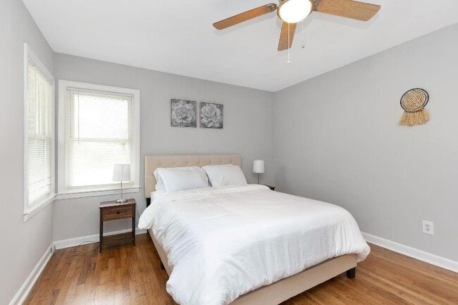 Building Photo - 965 Smith St