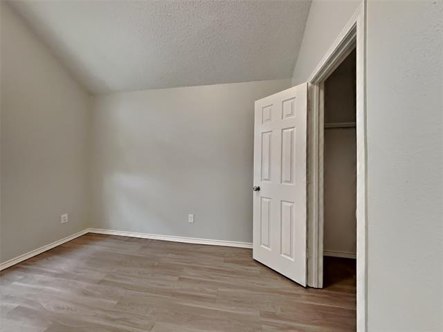 Building Photo - 12619 Summer Hill Dr