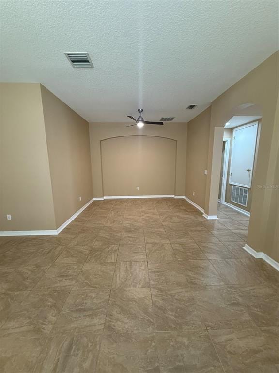 Building Photo - 14728 Sapodilla Dr
