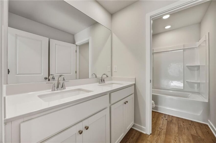 Building Photo - 786 Ruddy Dr