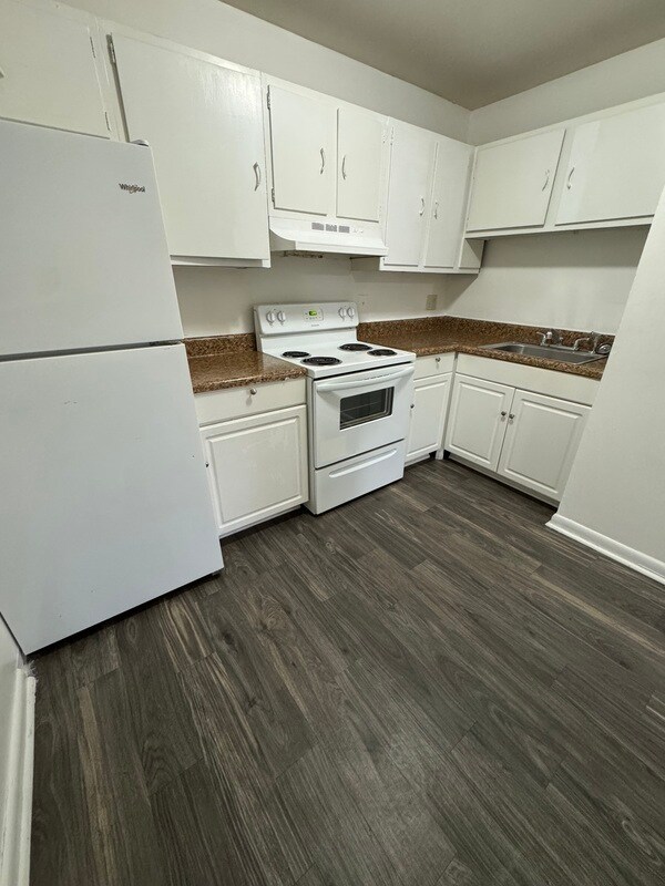 Building Photo - 416 S West St