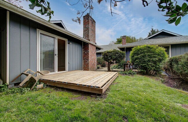 Building Photo - Heenan 2918-2920