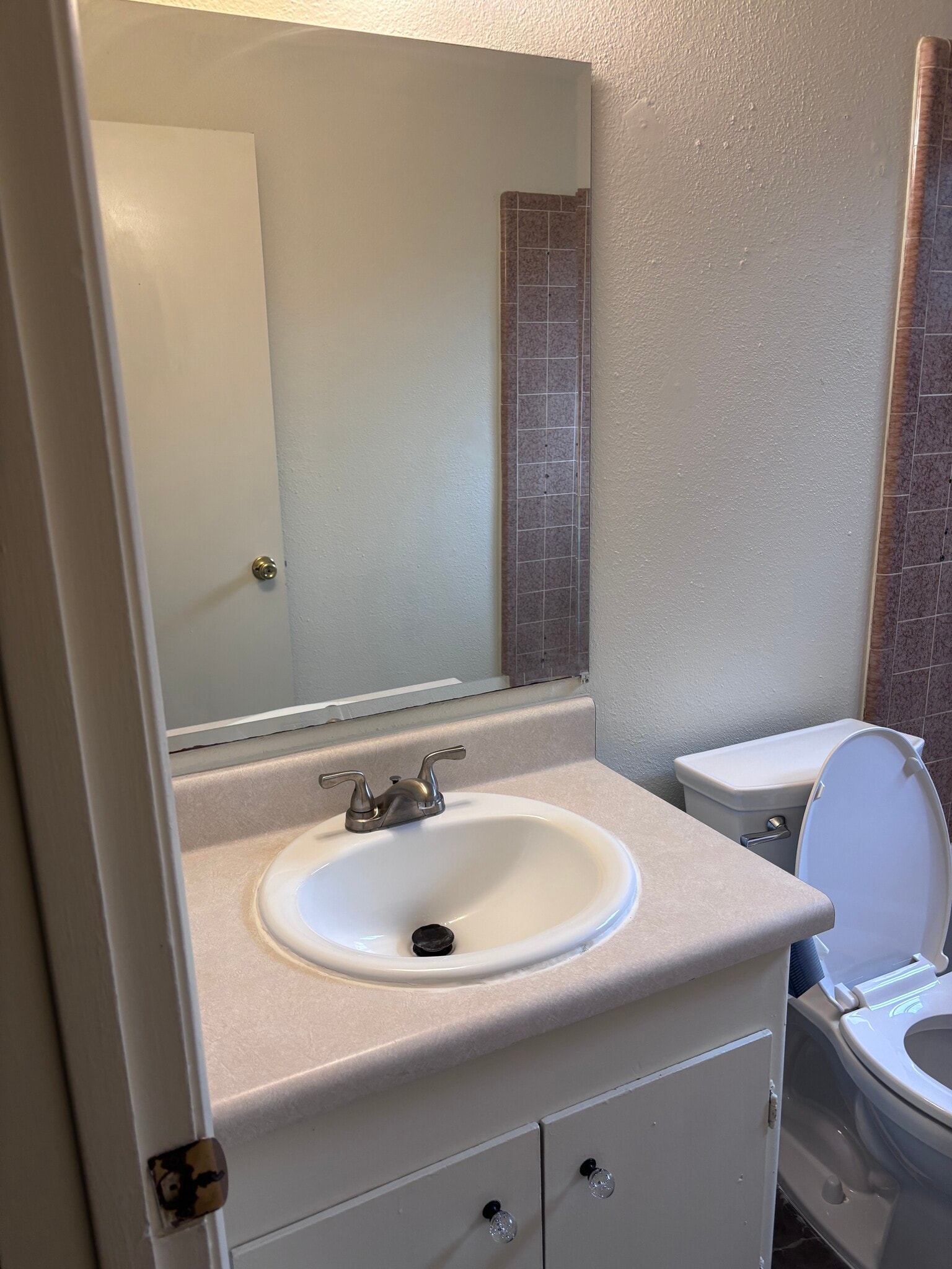 Building Photo - 139 W Lassen Ave