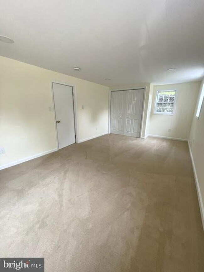 Building Photo - 4408 Glenridge St