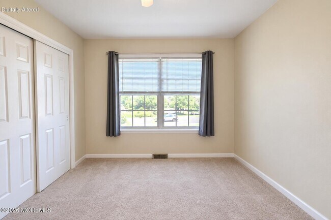 Building Photo - 733 Snowdrop Ct