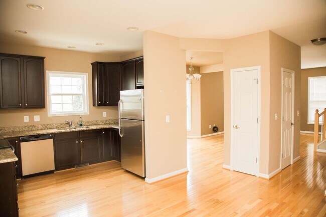 Building Photo - 1400 Timberwood Blvd