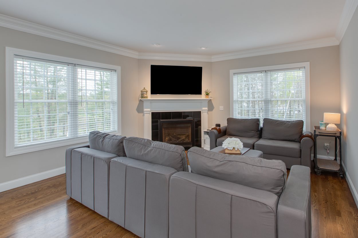 Building Photo - 301 Glen Forest Dr