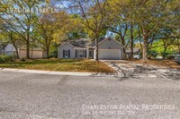 Building Photo - 1971 Oak Tree Ln