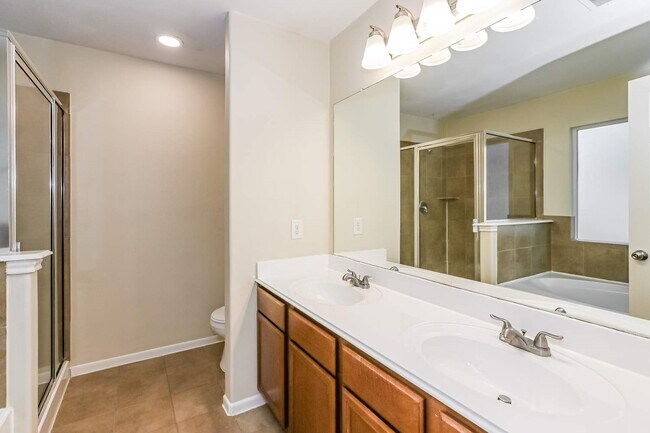 Building Photo - 5806 Le Carpe Plantation Ct