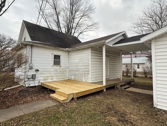 Building Photo - 3 Bedroom Home - Daleville