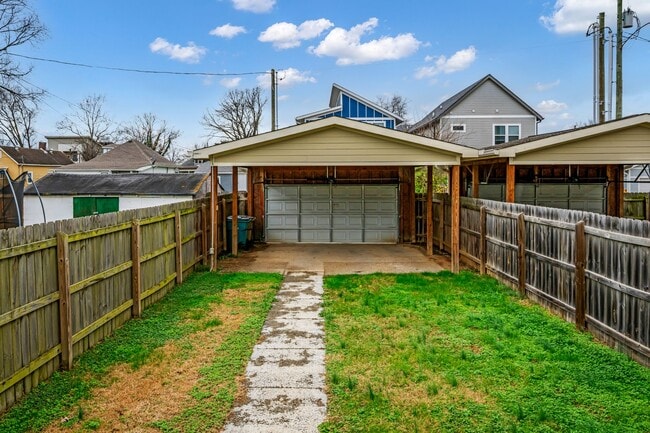 Building Photo - 1911 9th Ave N